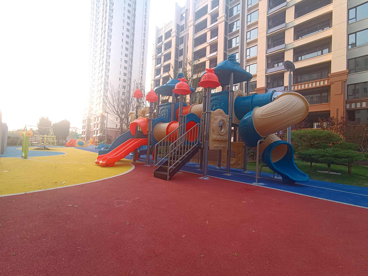 威海市城投·琥珀湖畔户外儿童乐园课题的图片